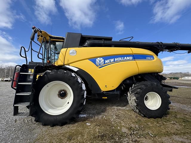 Image of New Holland CR8.90 equipment image 3