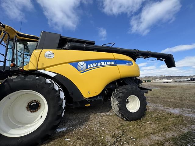 Image of New Holland CR8.90 equipment image 4