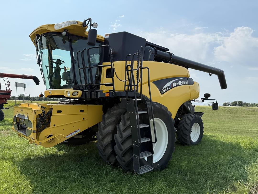 Image of New Holland CR960 Primary image