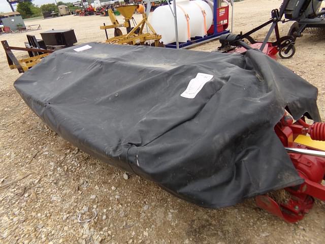 Image of New Holland H6750 equipment image 4