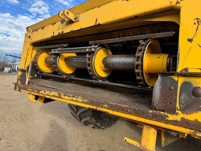 Image of New Holland CX840 equipment image 4