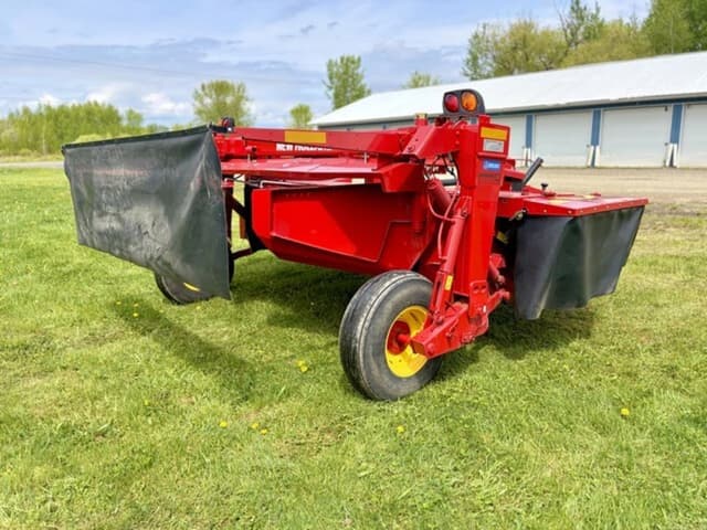 Image of New Holland 210 equipment image 4