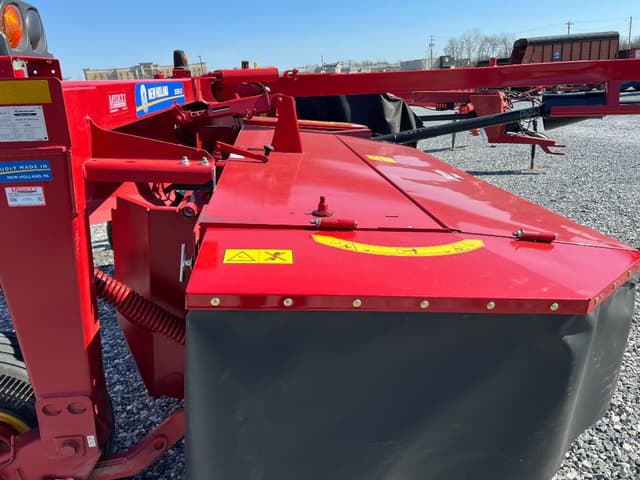 Image of New Holland 210 equipment image 2