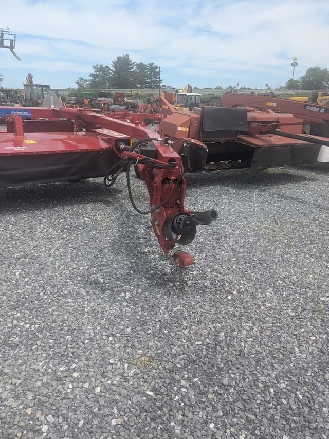 Image of New Holland 210 equipment image 1