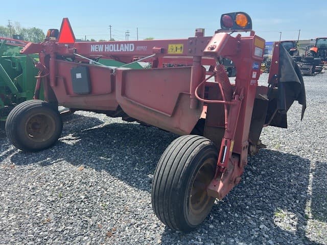 Image of New Holland 210 equipment image 4