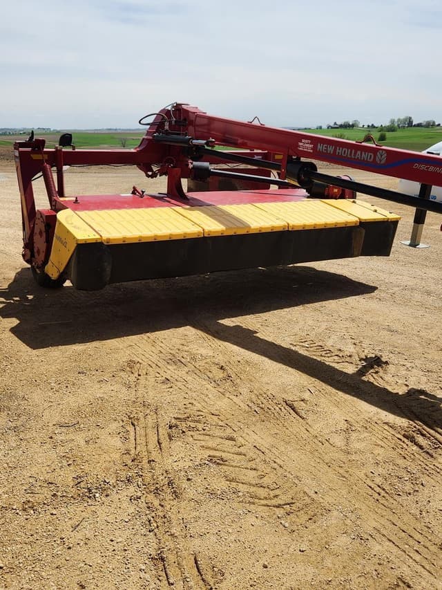 Image of New Holland 313 equipment image 2