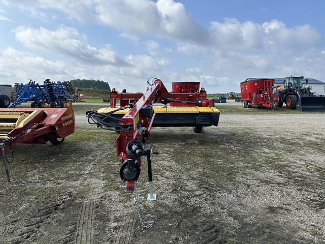 Image of New Holland 313 Plus equipment image 1
