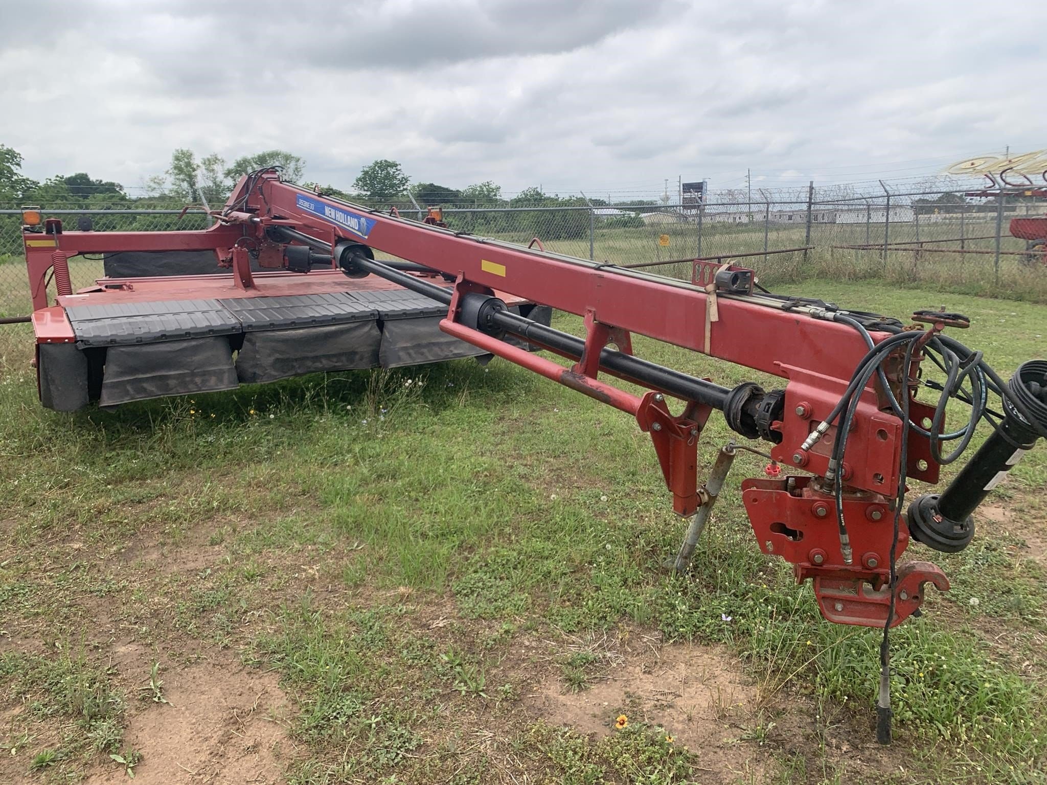 2014 New Holland 313 Equipment Image0