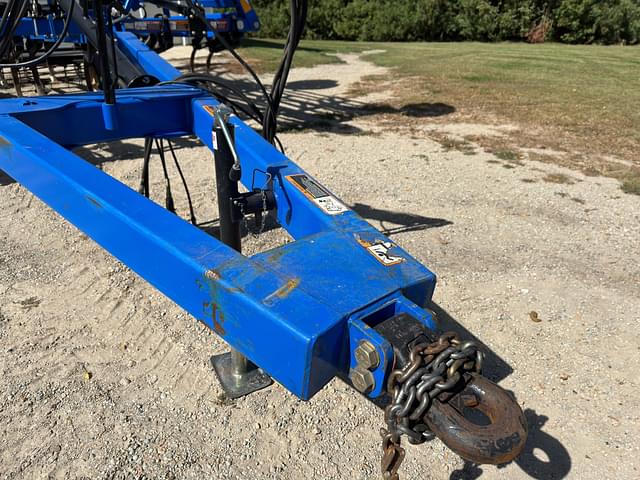 Image of New Holland ST250 equipment image 3