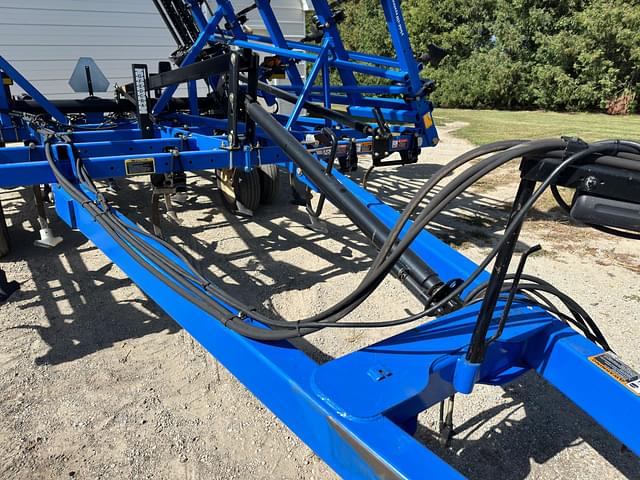 Image of New Holland ST250 equipment image 4