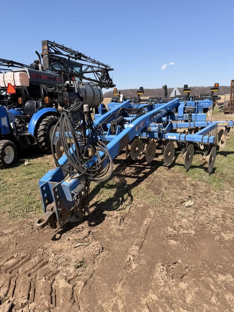 Image of New Holland ST770 Primary image