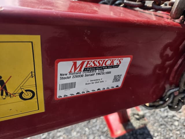 Image of New Holland Duravee 1225 equipment image 2