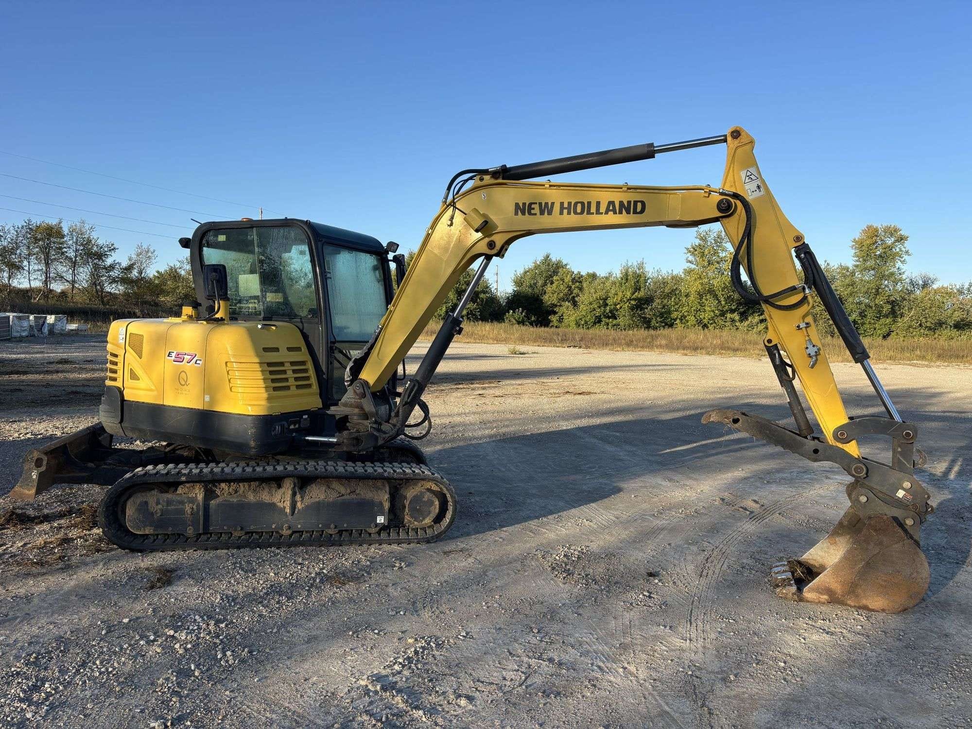 Main image New Holland E57C