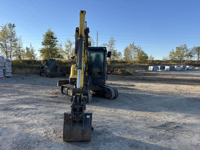 Image of New Holland E57C equipment image 1