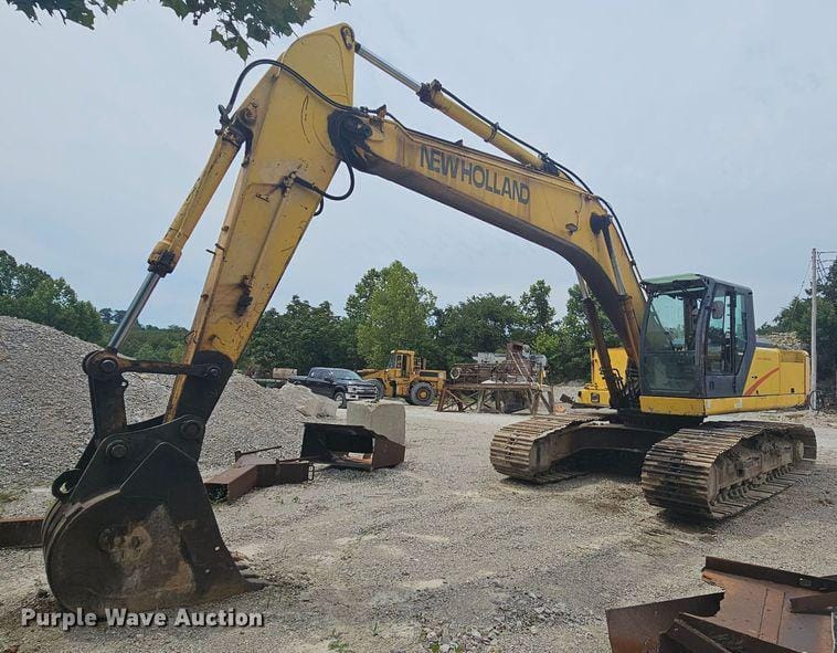 Main image New Holland EC240