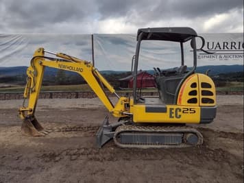 Main image New Holland EC25