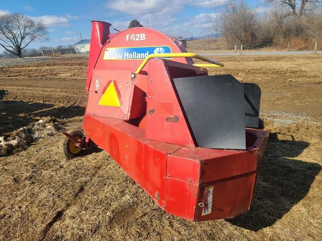 Image of New Holland F62B equipment image 4