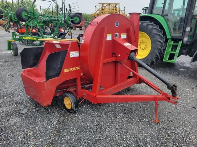 Image of New Holland F62B equipment image 2