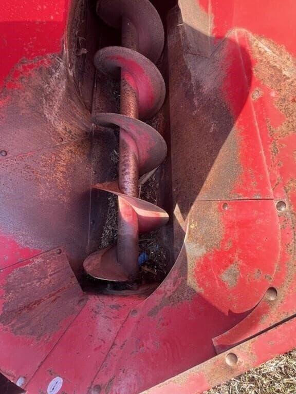 Image of New Holland F62B equipment image 2