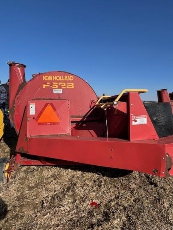 Image of New Holland F62B equipment image 3