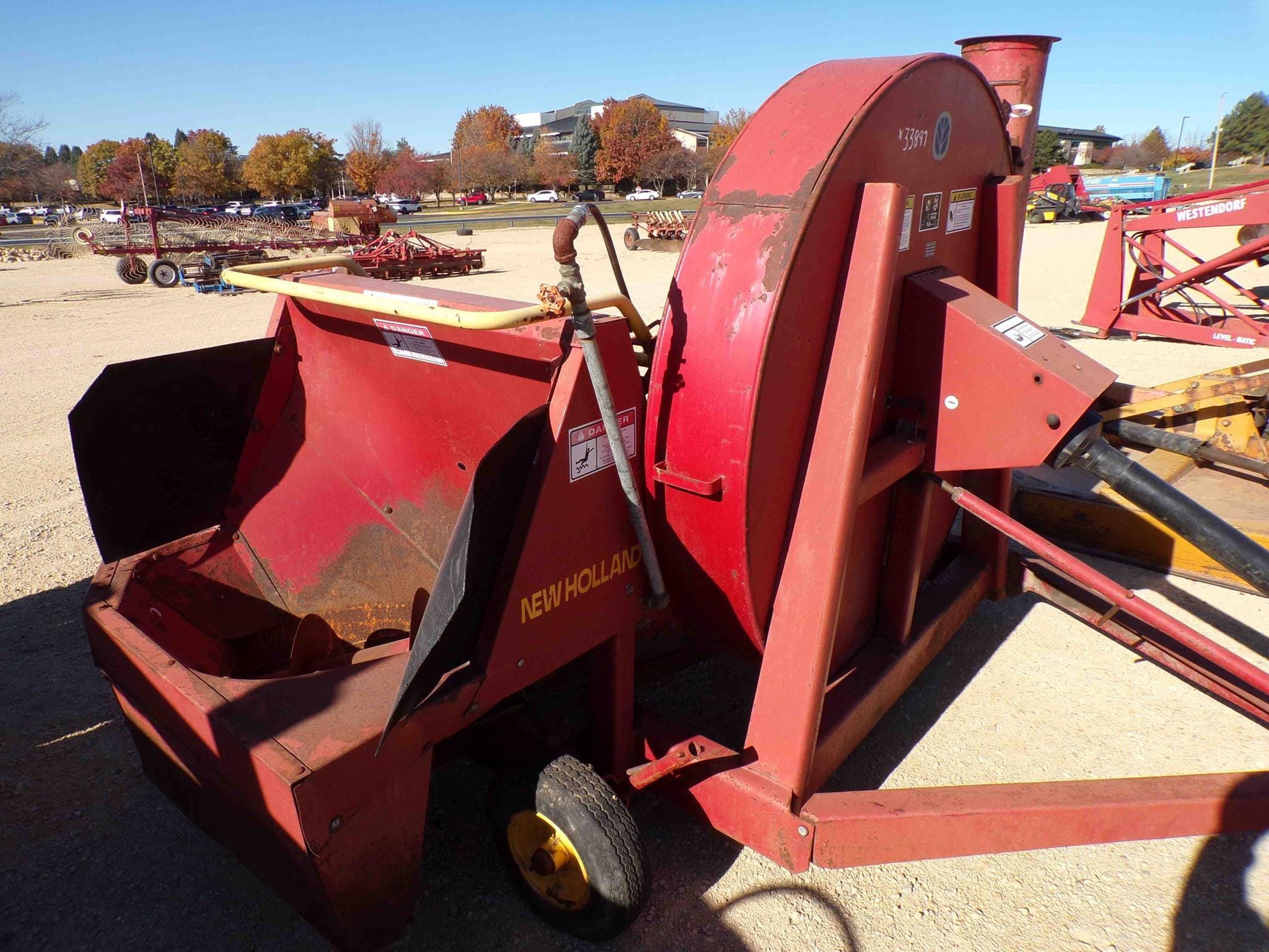 New Holland F62B Equipment Image0