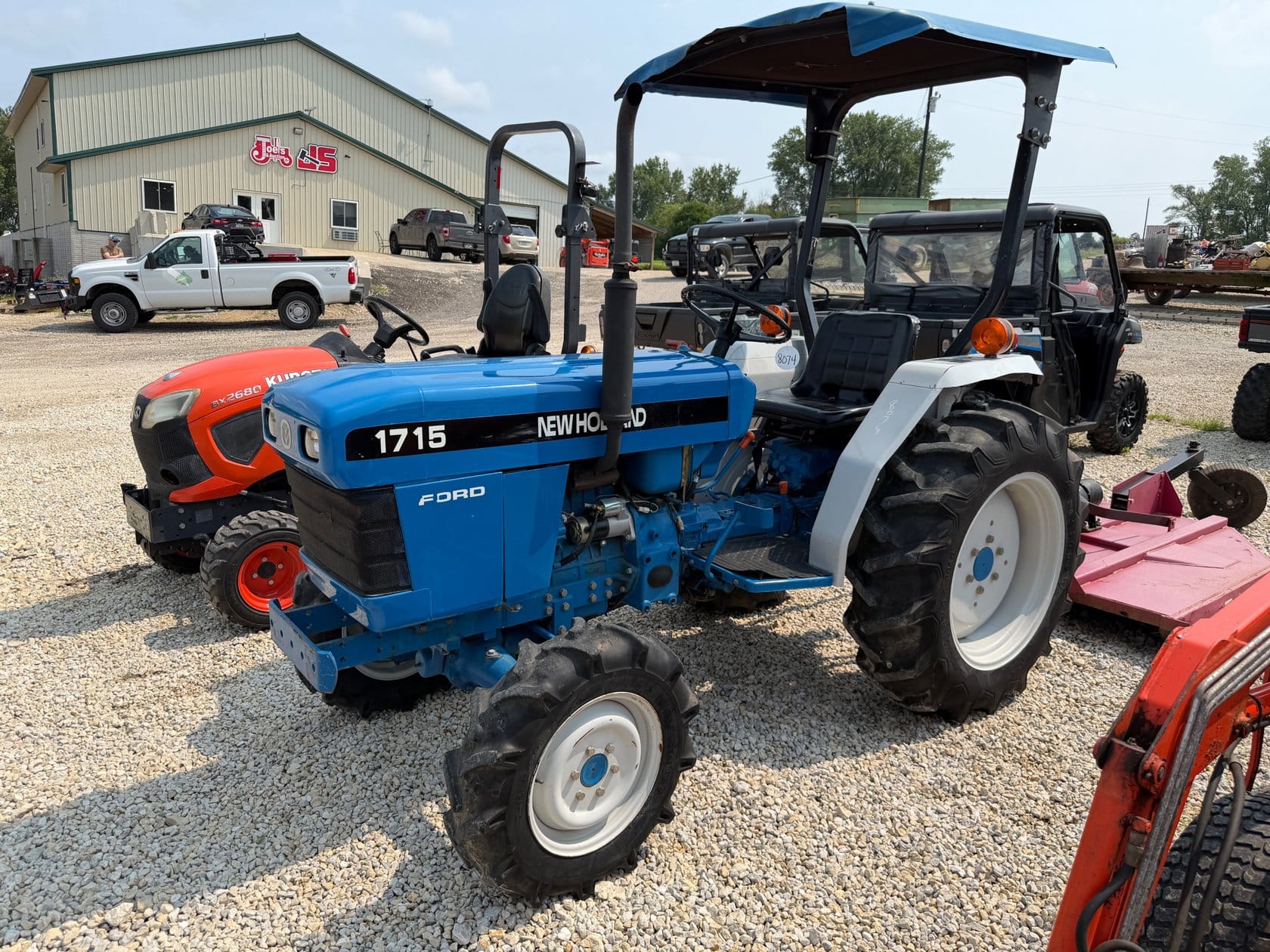 New Holland 1715 Equipment Image0