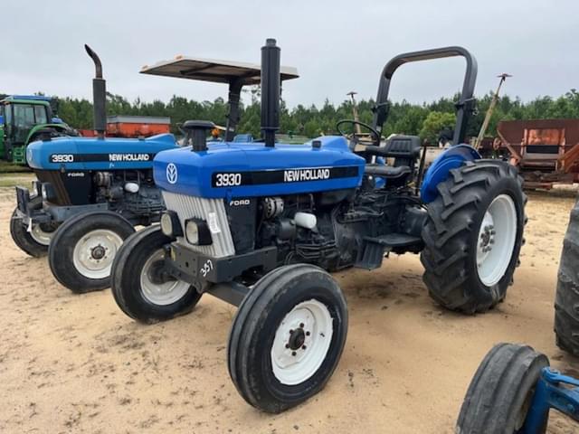 Image of New Holland 3930 equipment image 1