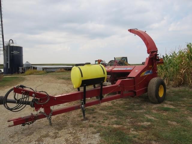Image of New Holland FP240 equipment image 1