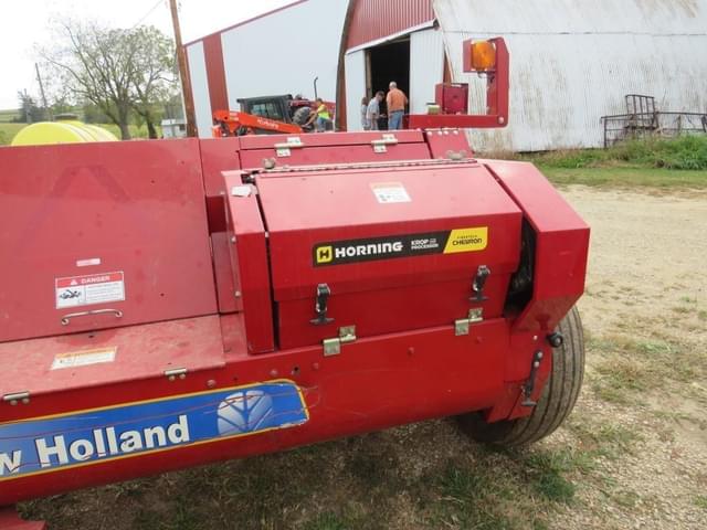 Image of New Holland FP240 equipment image 3