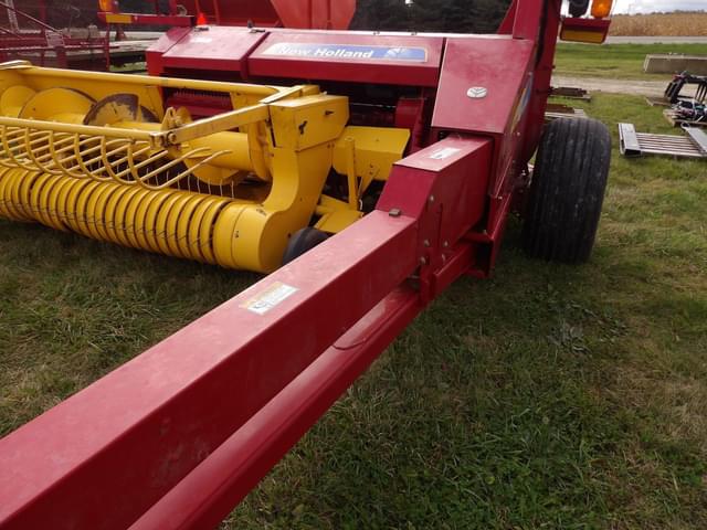 Image of New Holland FP230 equipment image 2
