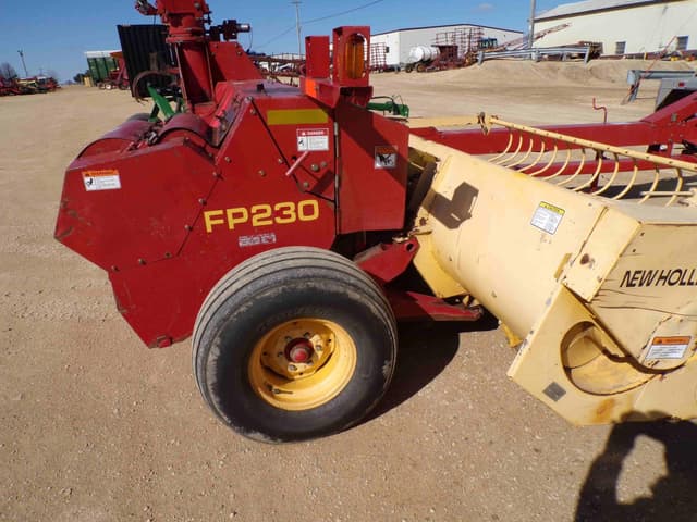 Image of New Holland FP230 equipment image 4