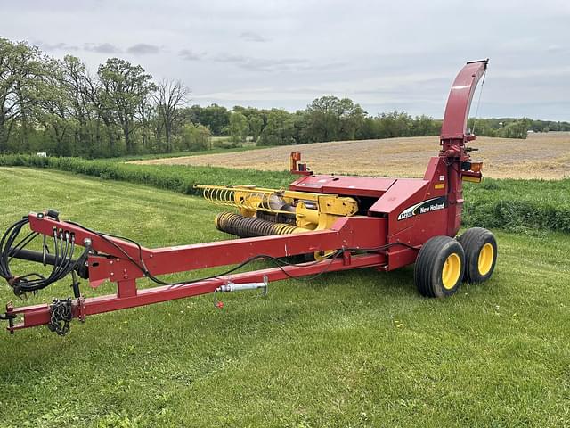 Image of New Holland FP230 equipment image 1