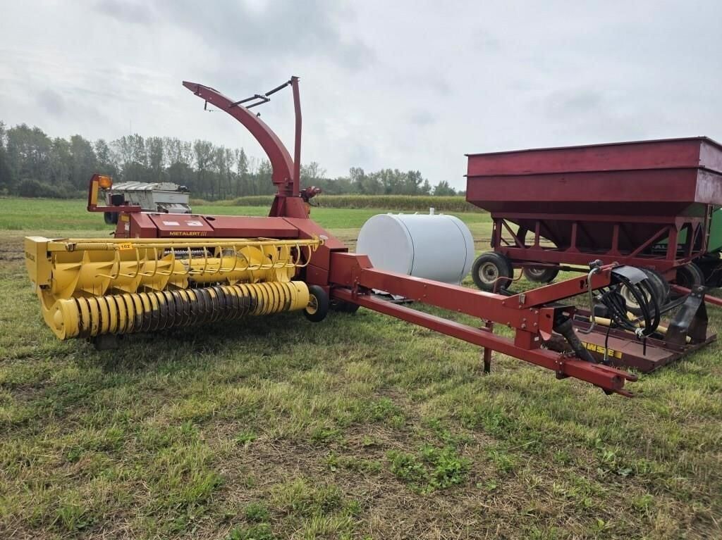 New Holland FP230 Equipment Image0