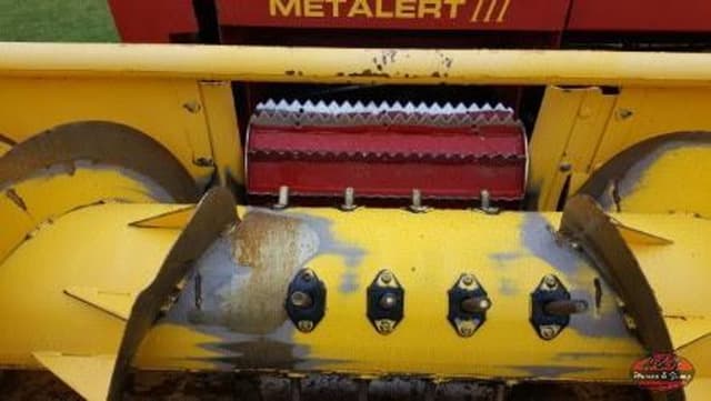 Image of New Holland FP230 equipment image 2