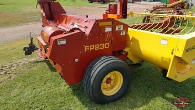 Image of New Holland FP230 equipment image 4