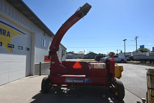 Image of New Holland FP230 equipment image 3