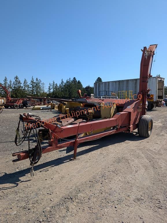 Image of New Holland FP240 equipment image 2