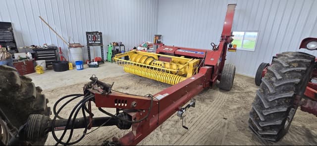 Image of New Holland FP240 equipment image 4