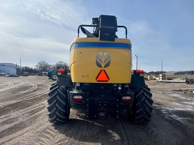 Image of New Holland FR500 equipment image 3