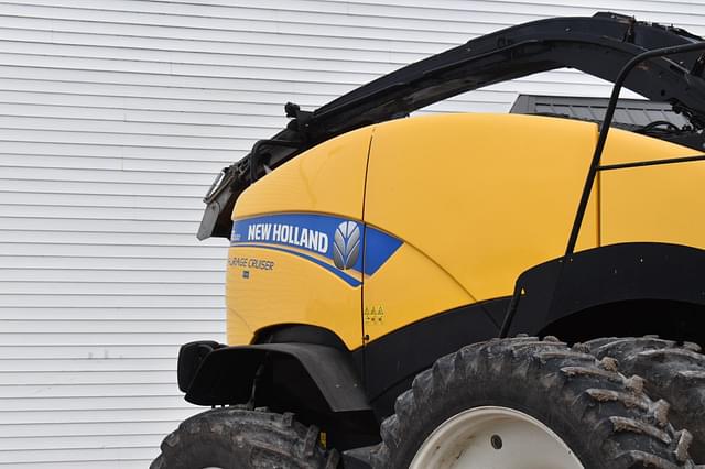 Image of New Holland FR600 equipment image 2