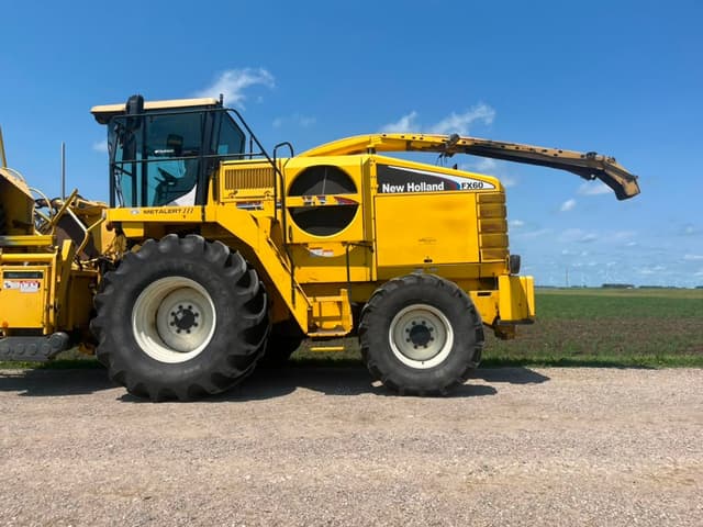 Image of New Holland FX60 equipment image 3