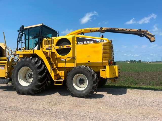 Image of New Holland FX60 equipment image 4