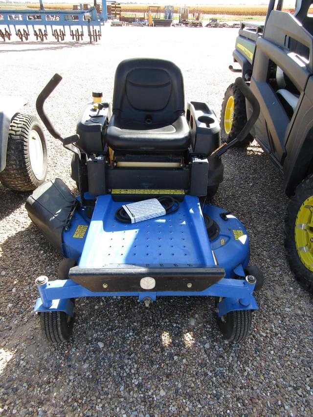 Image of New Holland G4010 equipment image 1