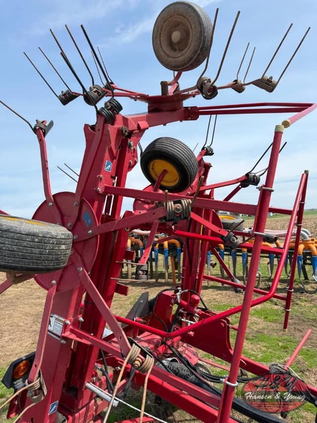 Image of New Holland H5270 equipment image 4