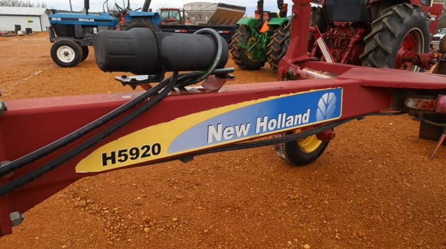 Image of New Holland H5920 equipment image 2