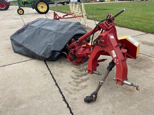 Image of New Holland H6740 equipment image 3