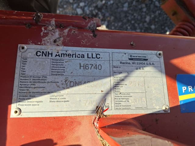 Image of New Holland H6740 equipment image 4