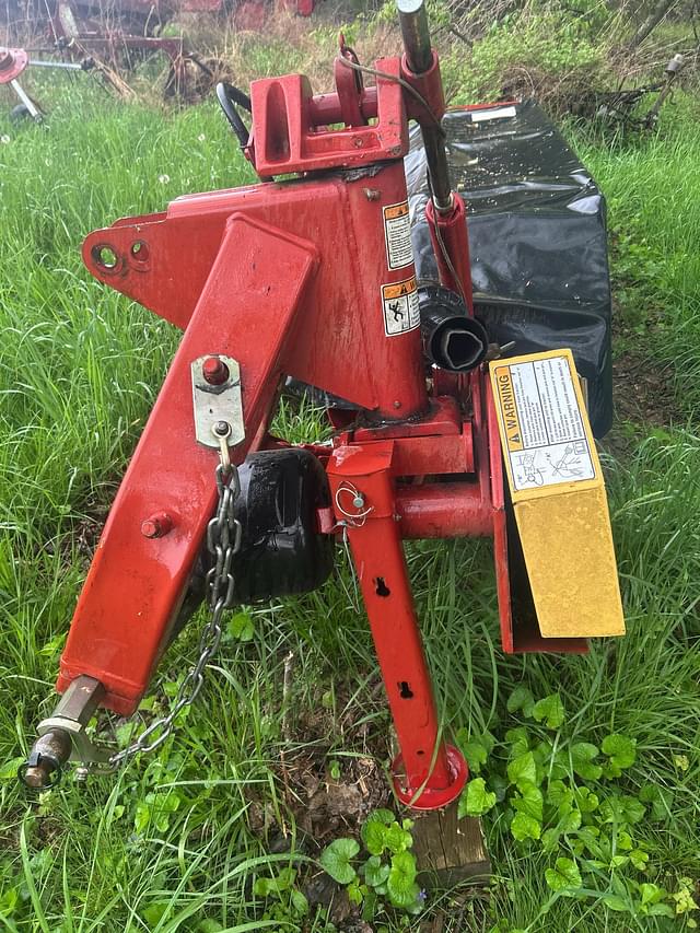 Image of New Holland H6740 equipment image 4