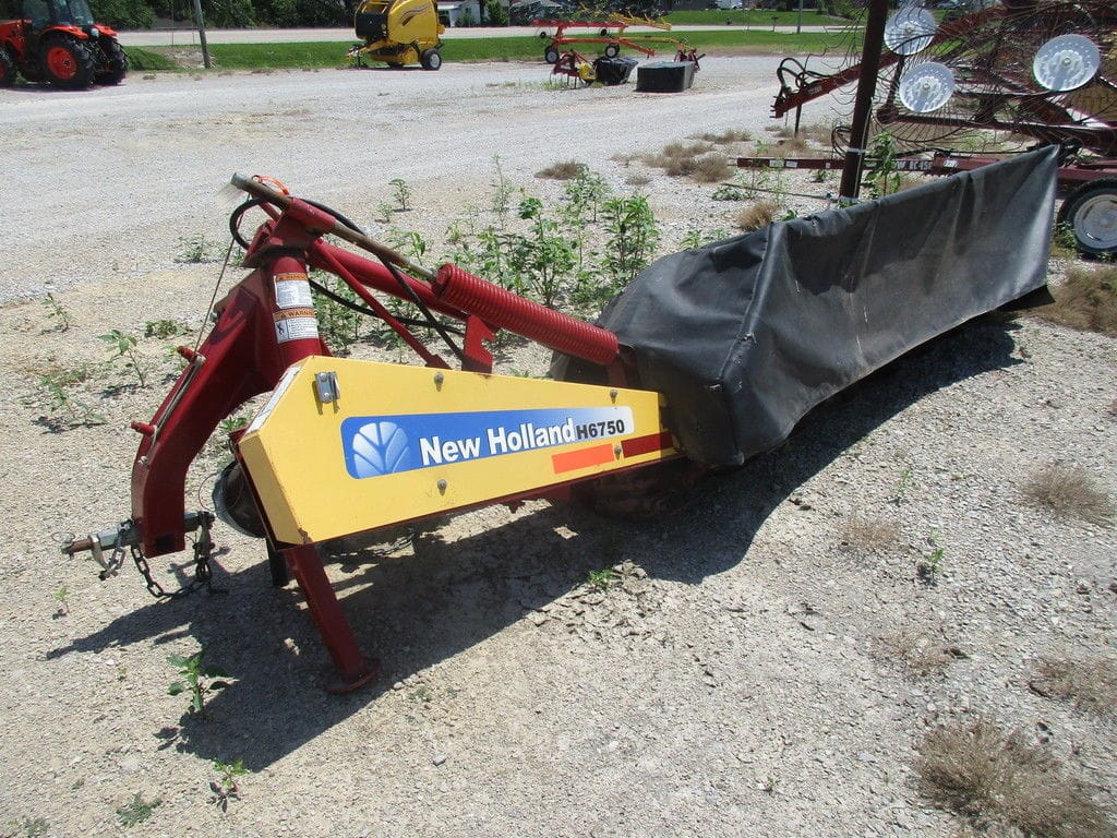 New Holland H6750 Equipment Image0
