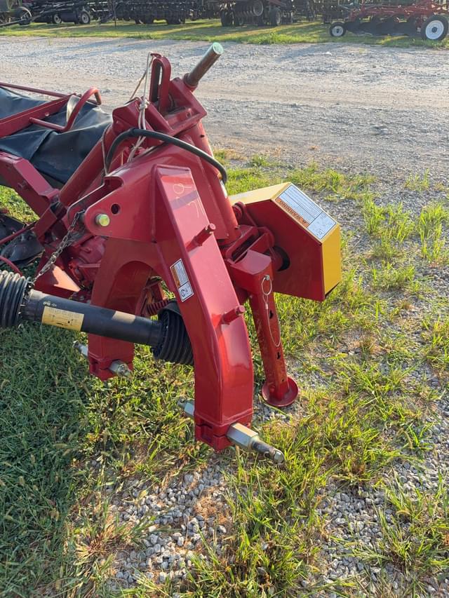 Image of New Holland H6750 equipment image 2